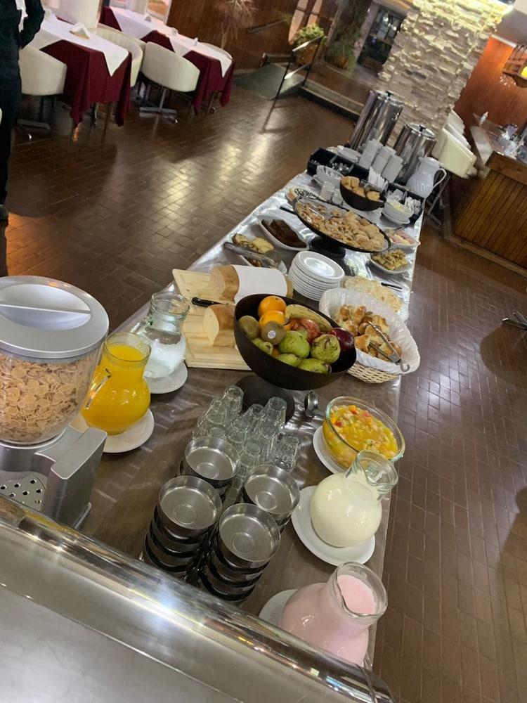 Hotel Tehuelche 3*